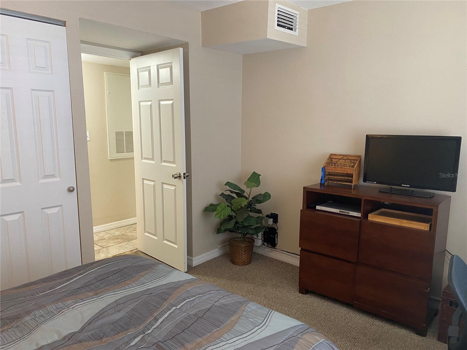 3621 LAKE BAYSHORE DR #J-403 — photo 12