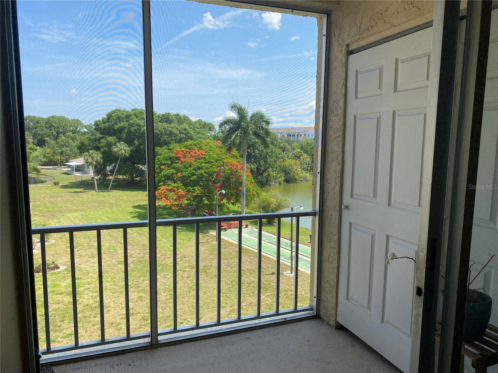 3621 LAKE BAYSHORE DR #J-403 — photo 31