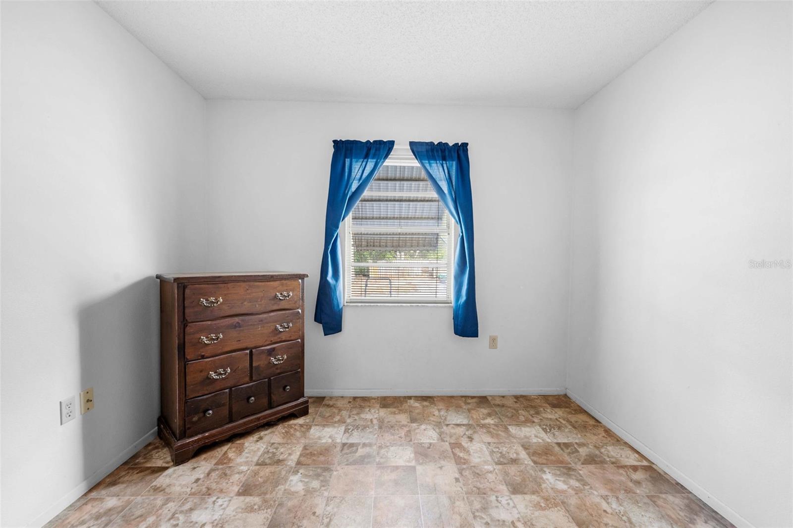 17322 HARMONY DR — photo 32