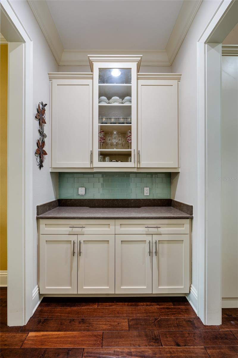 852 CORDOVA BLVD NE — photo 14