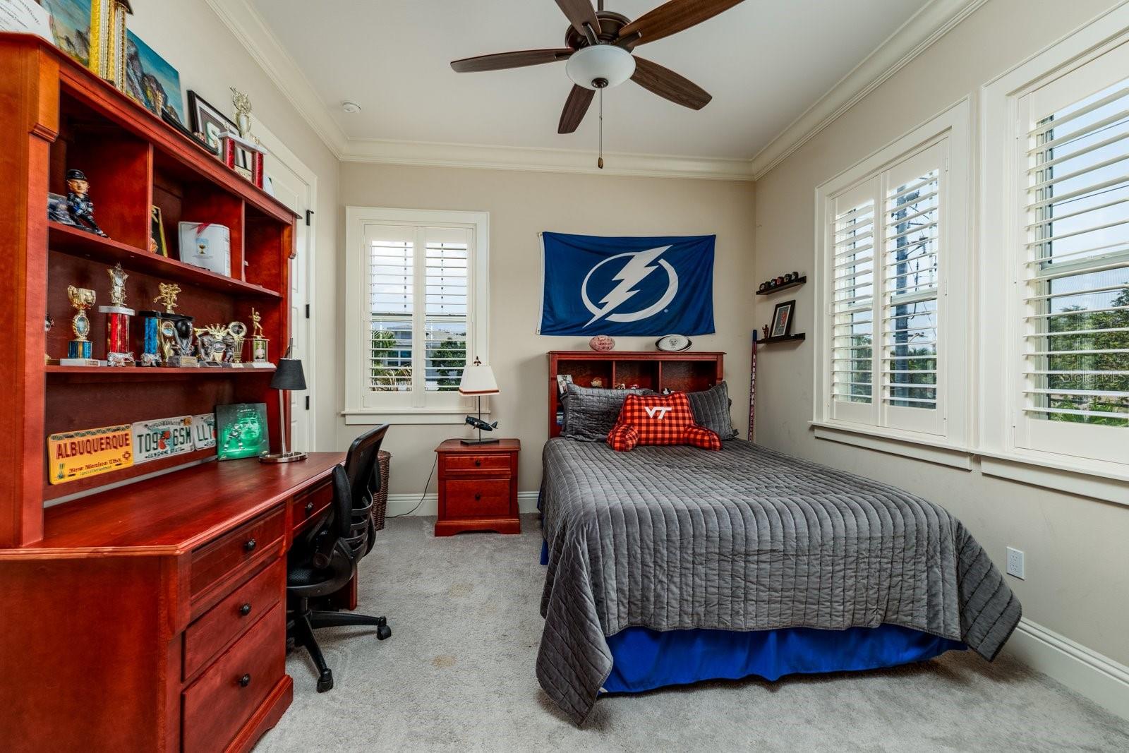 852 CORDOVA BLVD NE — photo 37
