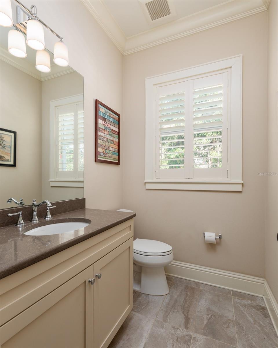 852 CORDOVA BLVD NE — photo 25