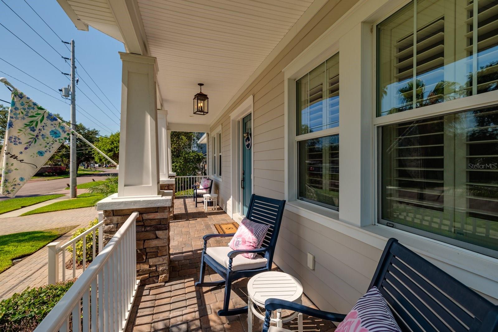 852 CORDOVA BLVD NE — photo 4