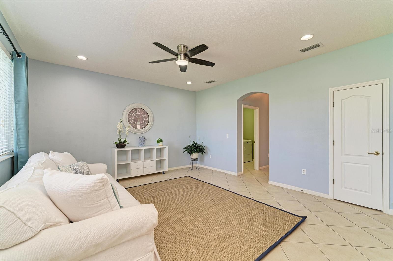 9035 WILLOWBROOK CIR — photo 22