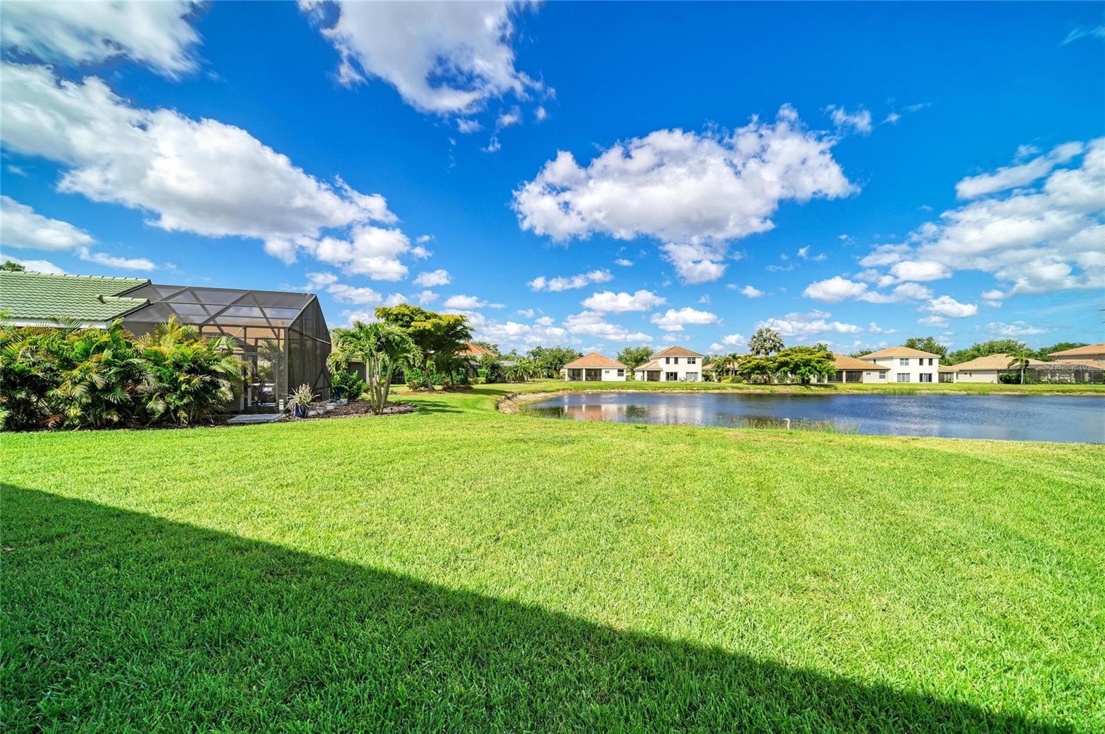 9035 WILLOWBROOK CIR — photo 40