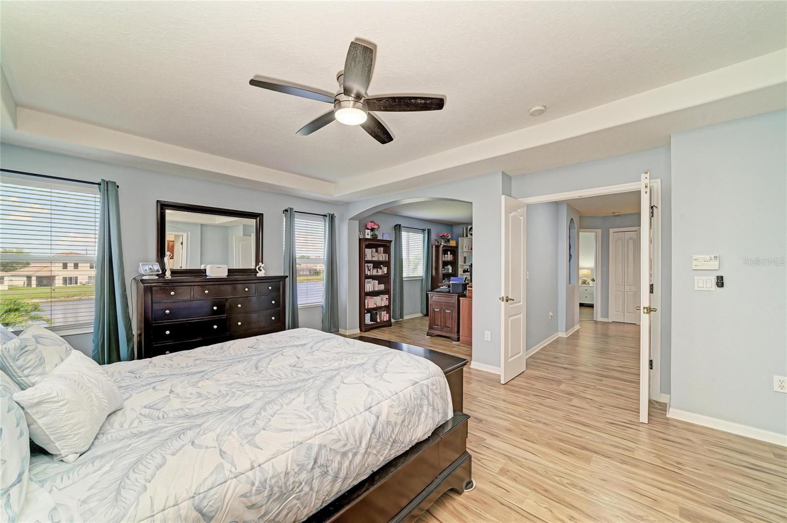 9035 WILLOWBROOK CIR — photo 27
