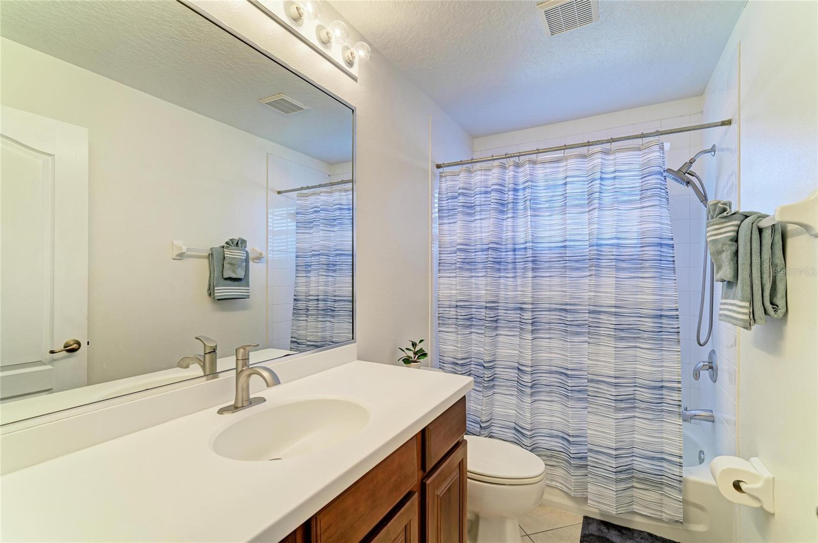 9035 WILLOWBROOK CIR — photo 35