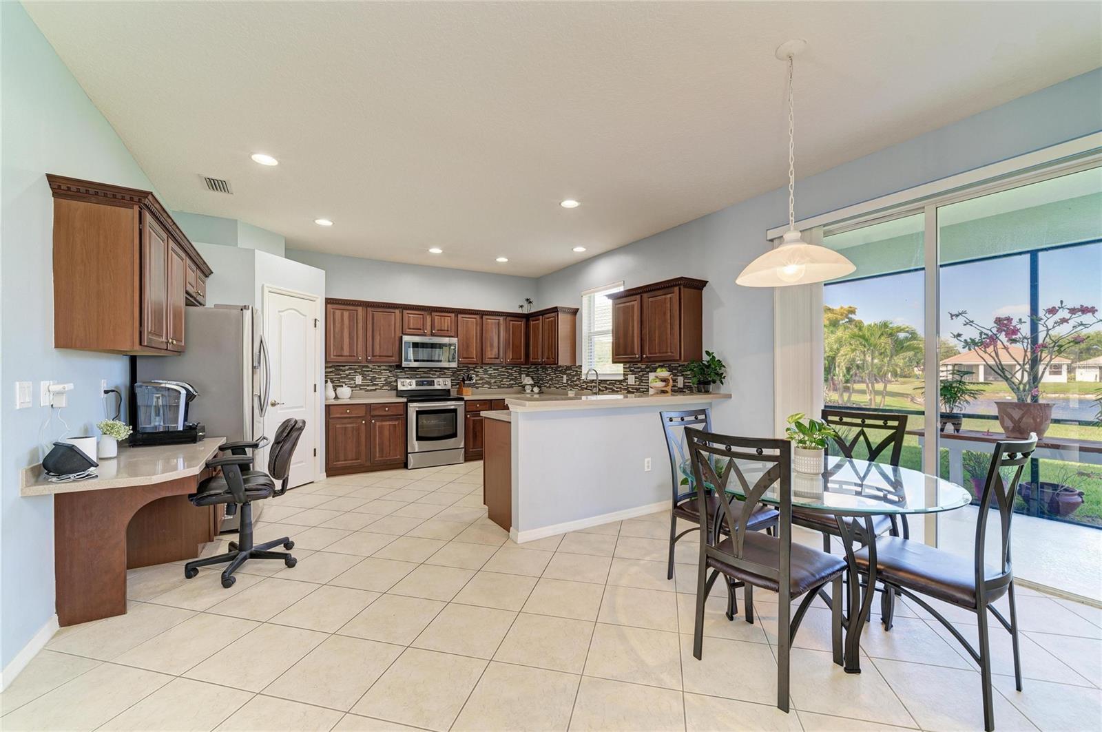 9035 WILLOWBROOK CIR — photo 14