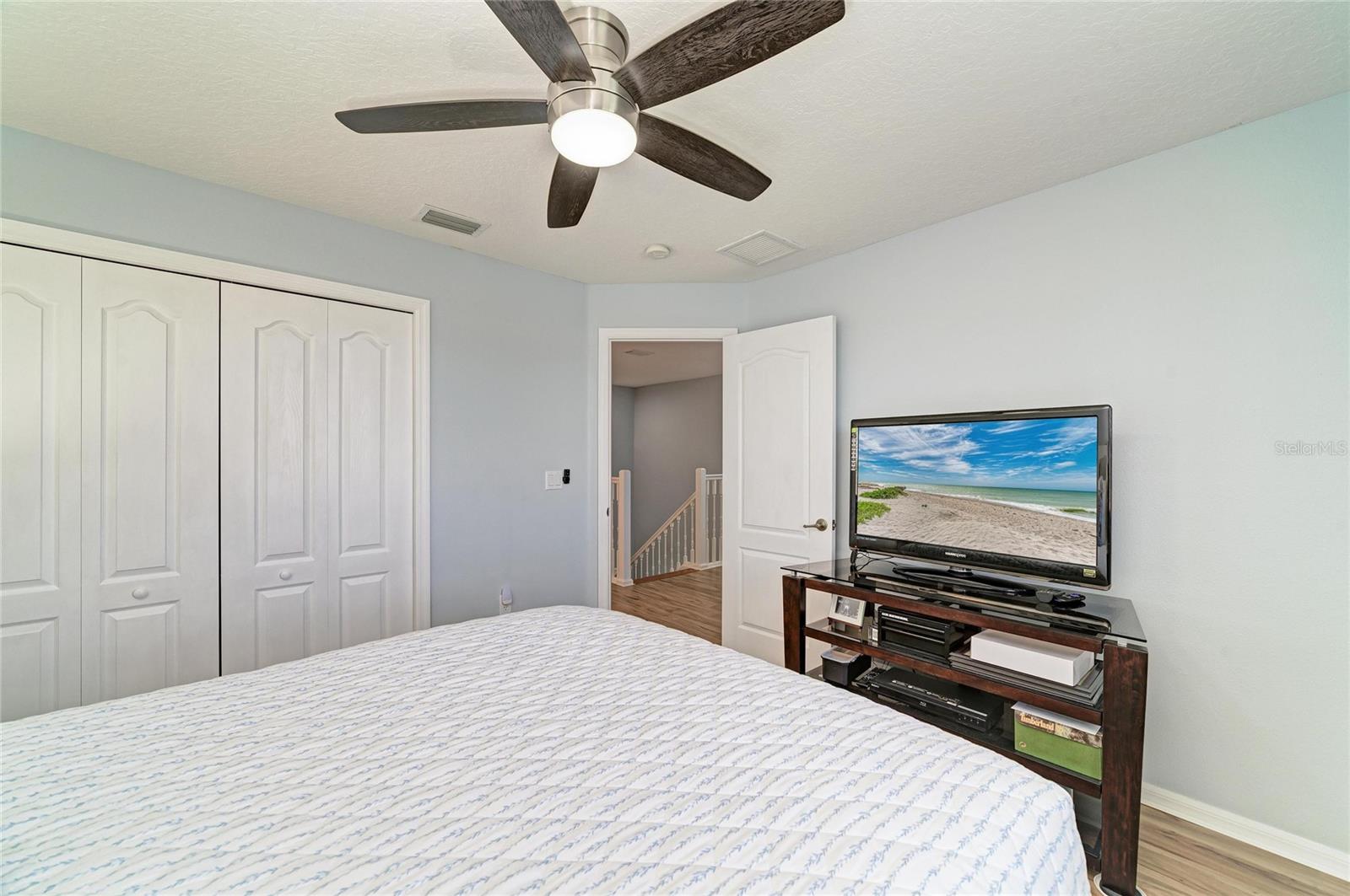 9035 WILLOWBROOK CIR — photo 32
