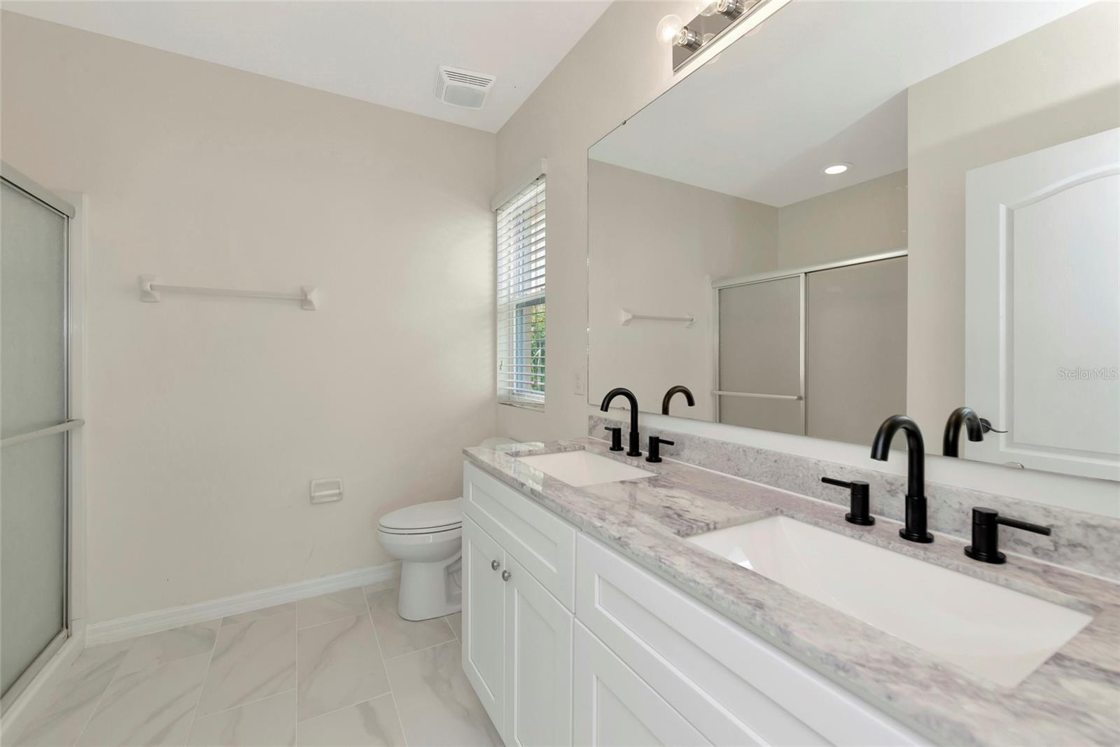 15517 ROSE GROVE DR — photo 26