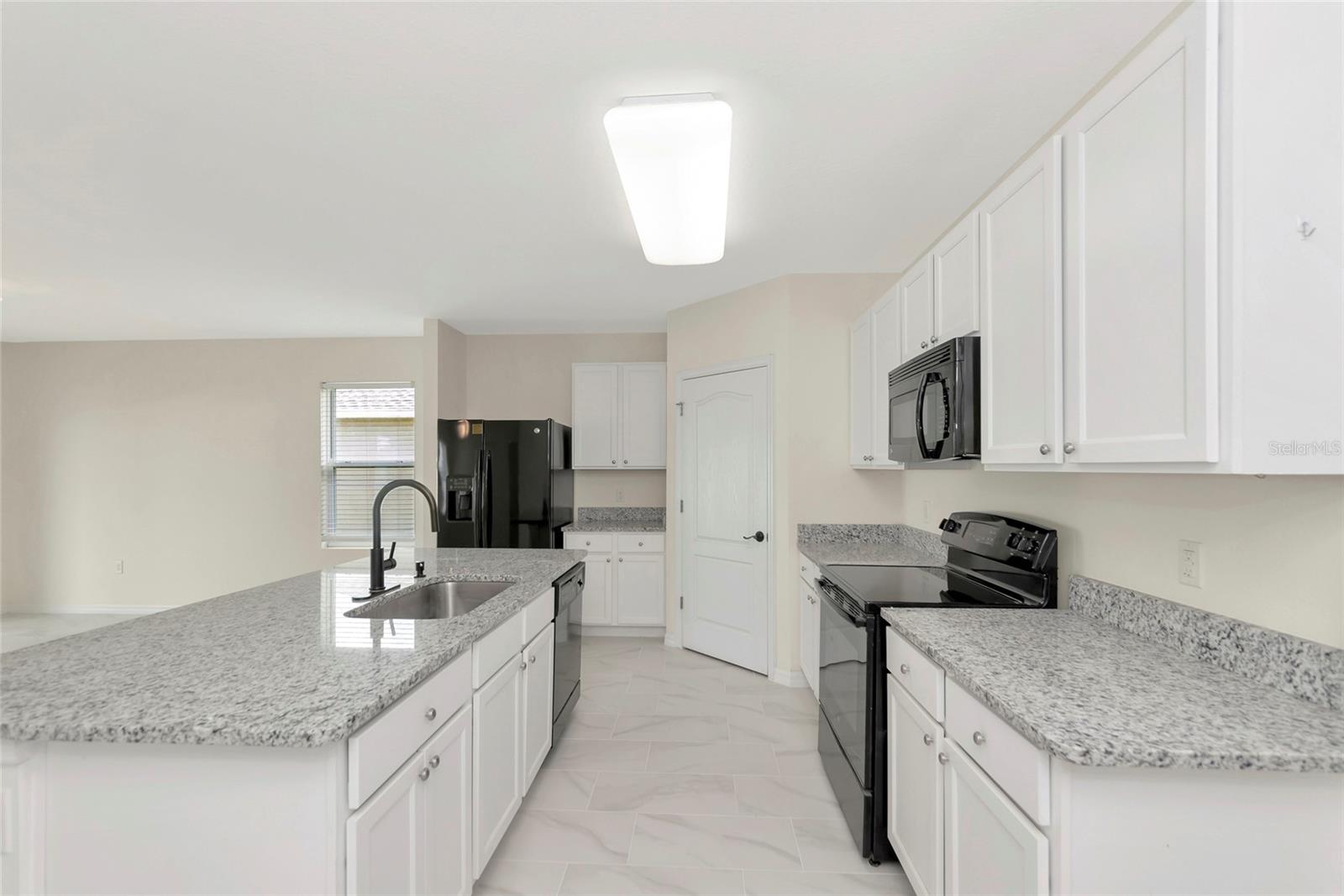 15517 ROSE GROVE DR — photo 15