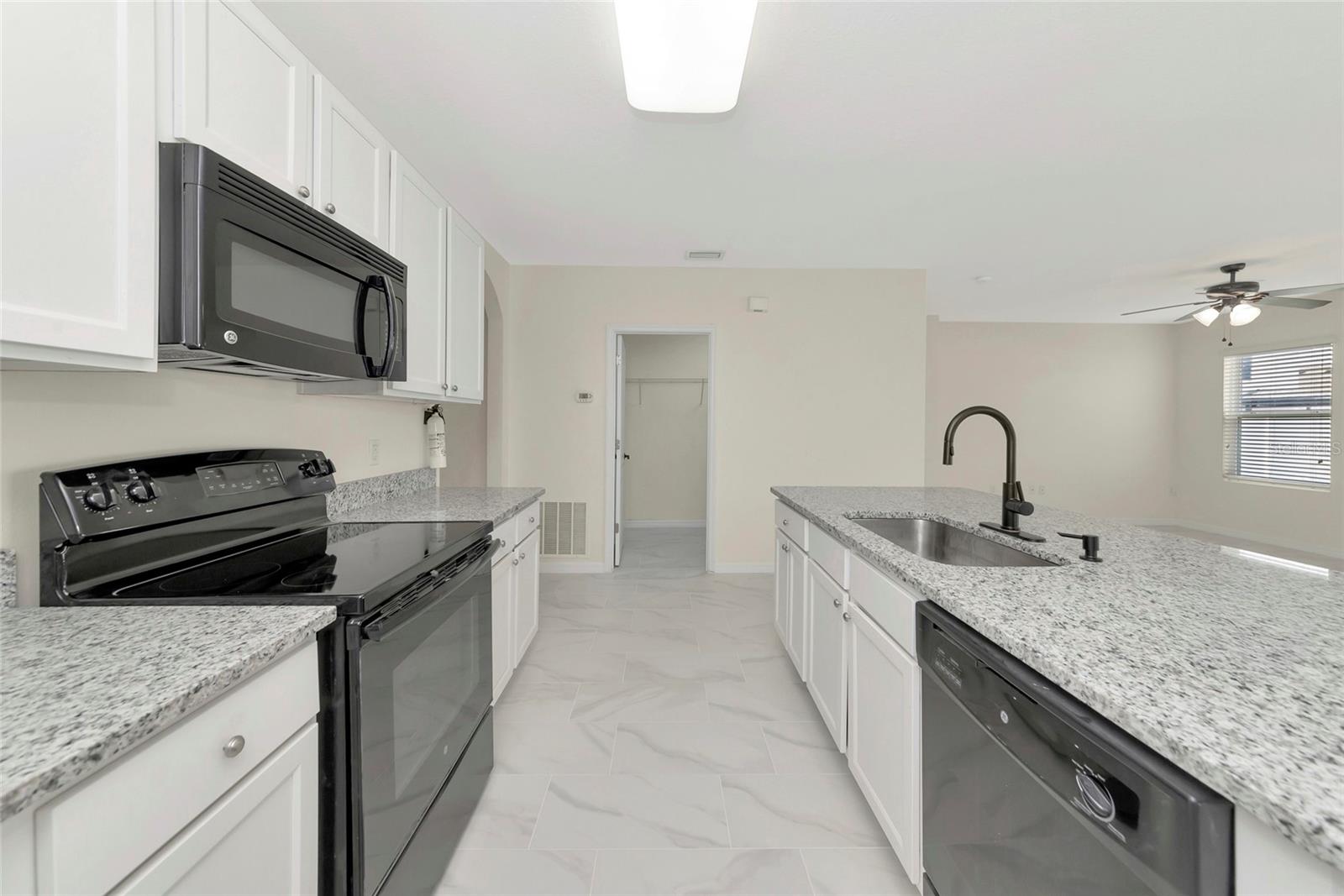 15517 ROSE GROVE DR — photo 10