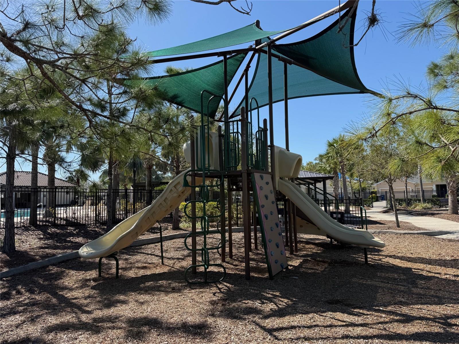 15517 ROSE GROVE DR — photo 35