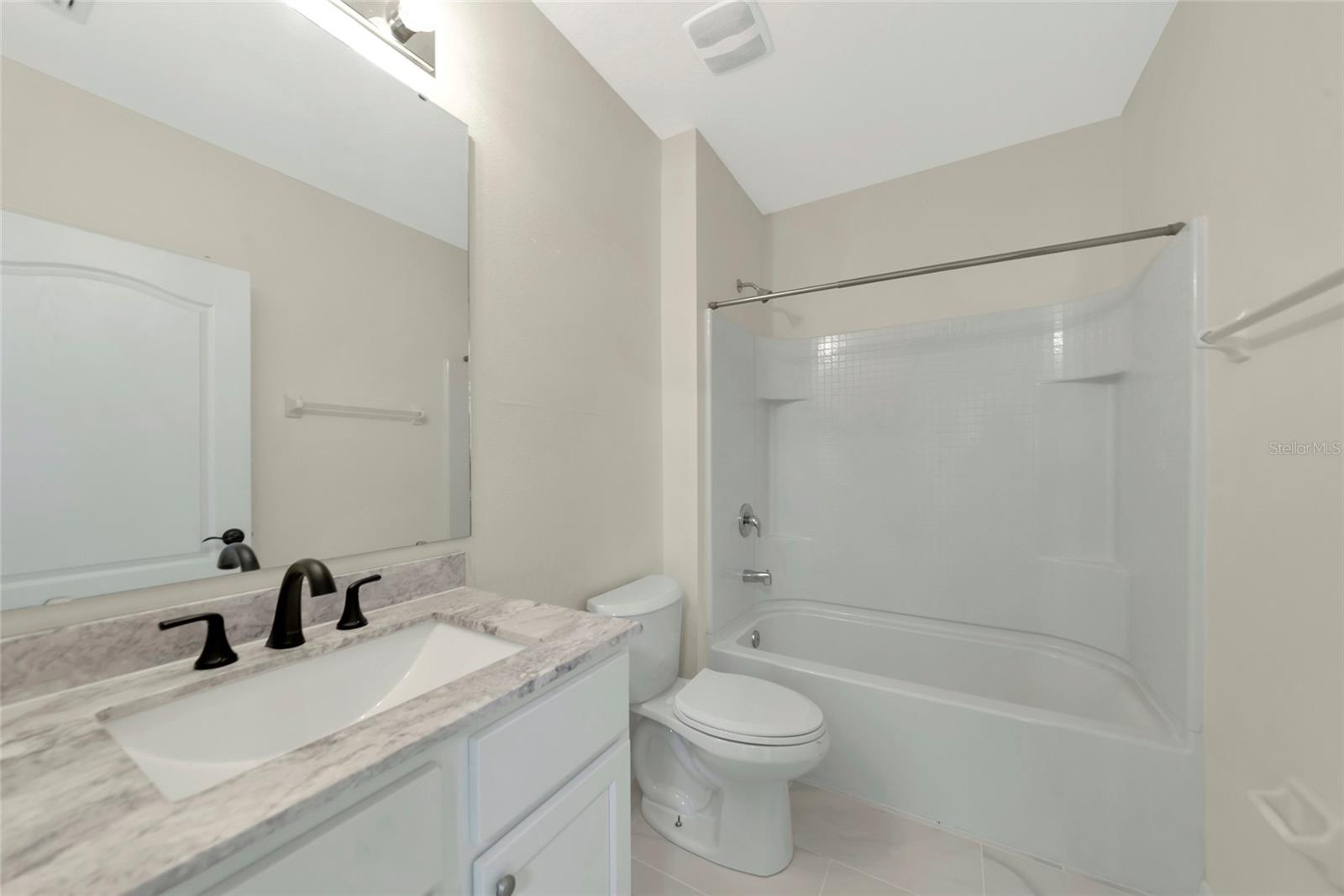 15517 ROSE GROVE DR — photo 18
