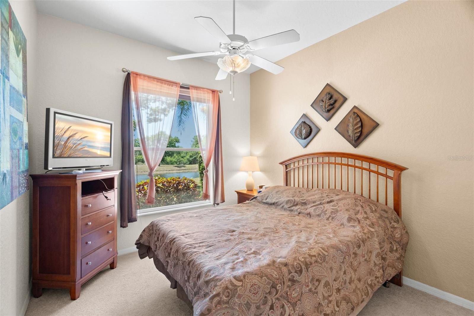1134 SIGNATURE DR — photo 32