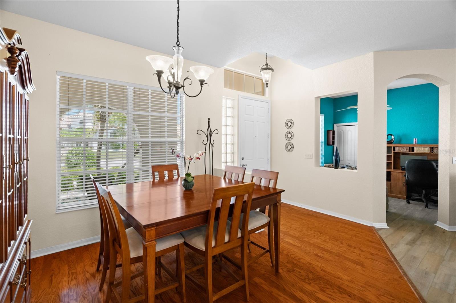 1134 SIGNATURE DR — photo 7