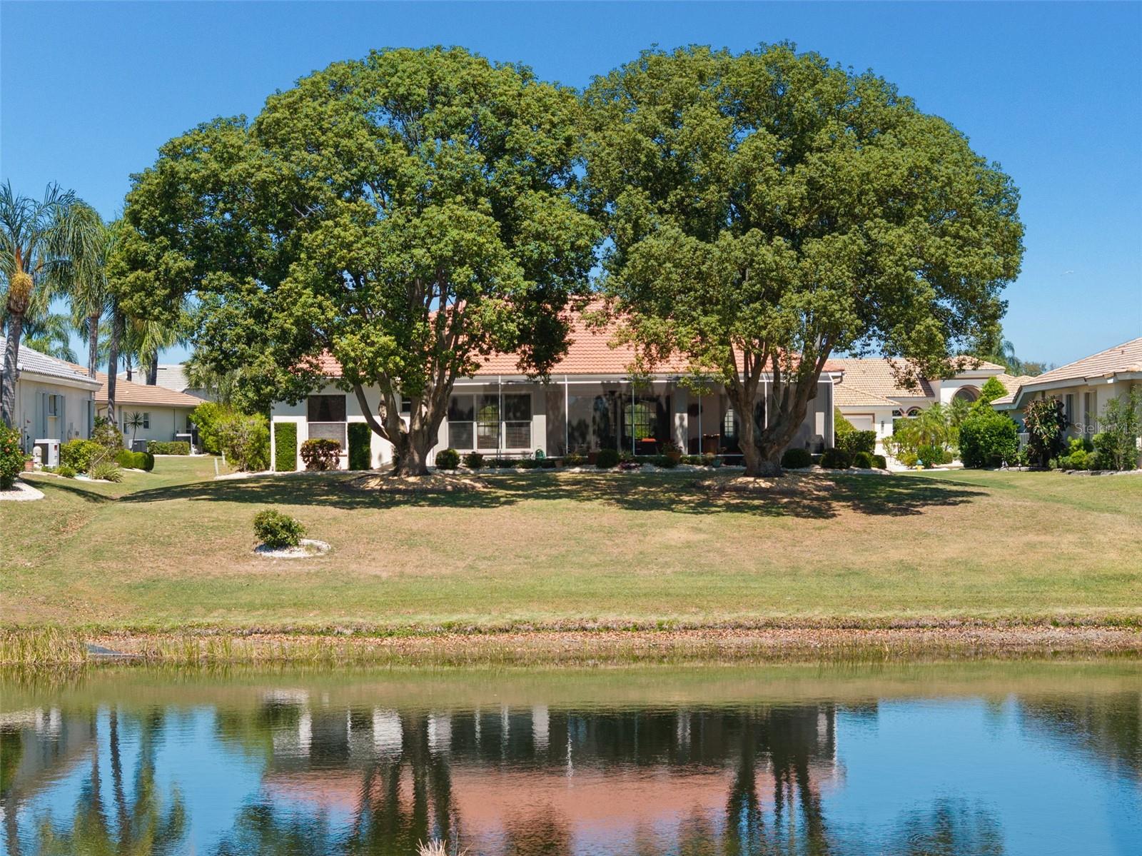 1134 SIGNATURE DR — photo 4