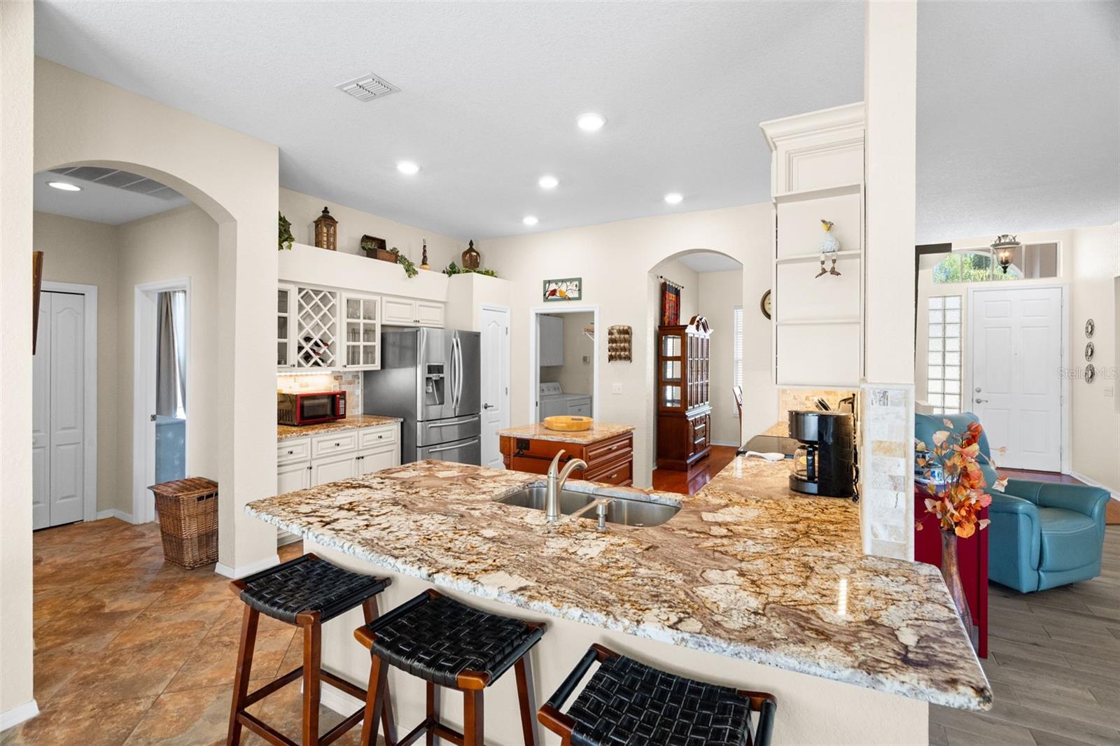 1134 SIGNATURE DR — photo 12