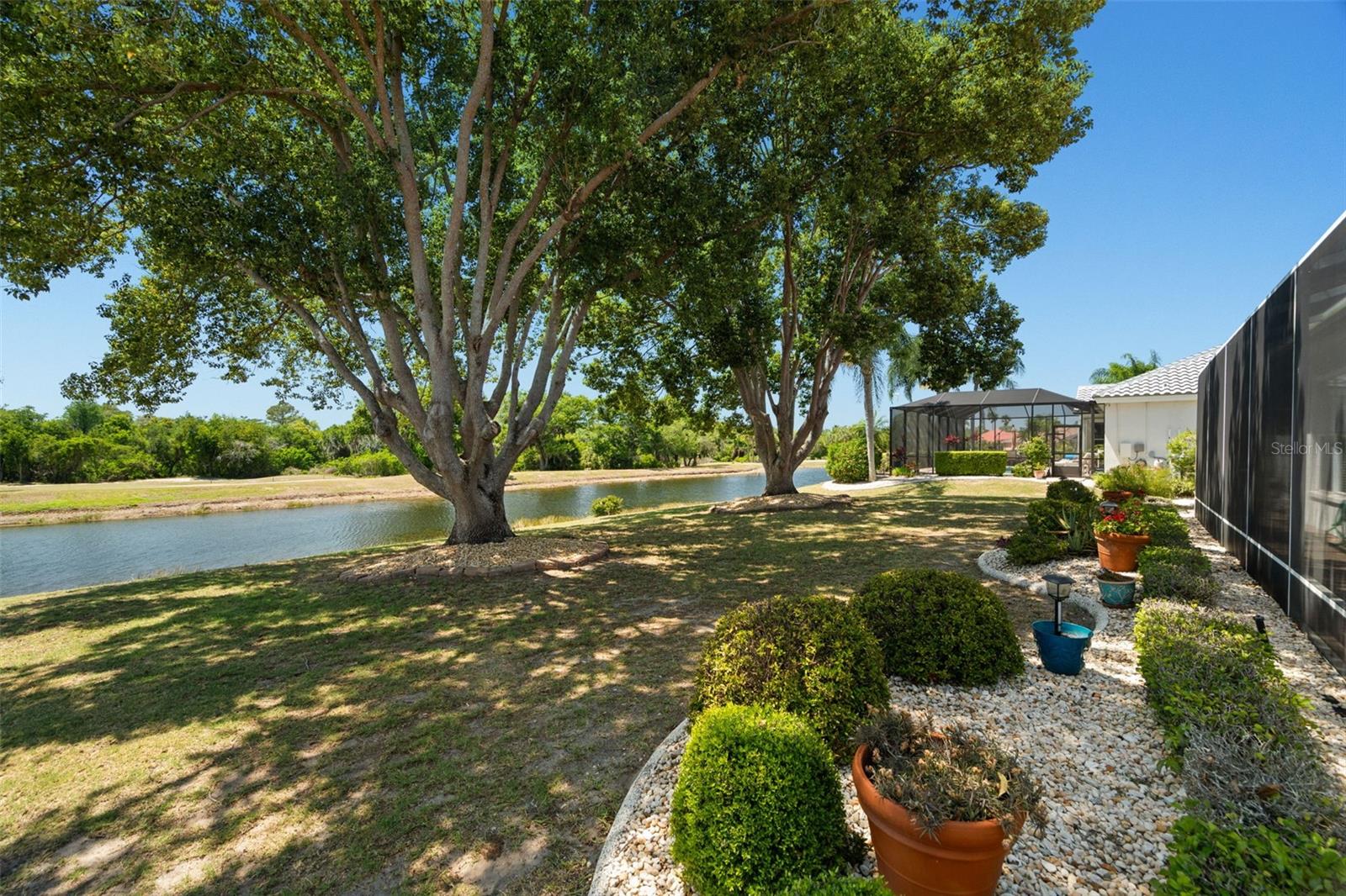 1134 SIGNATURE DR — photo 22