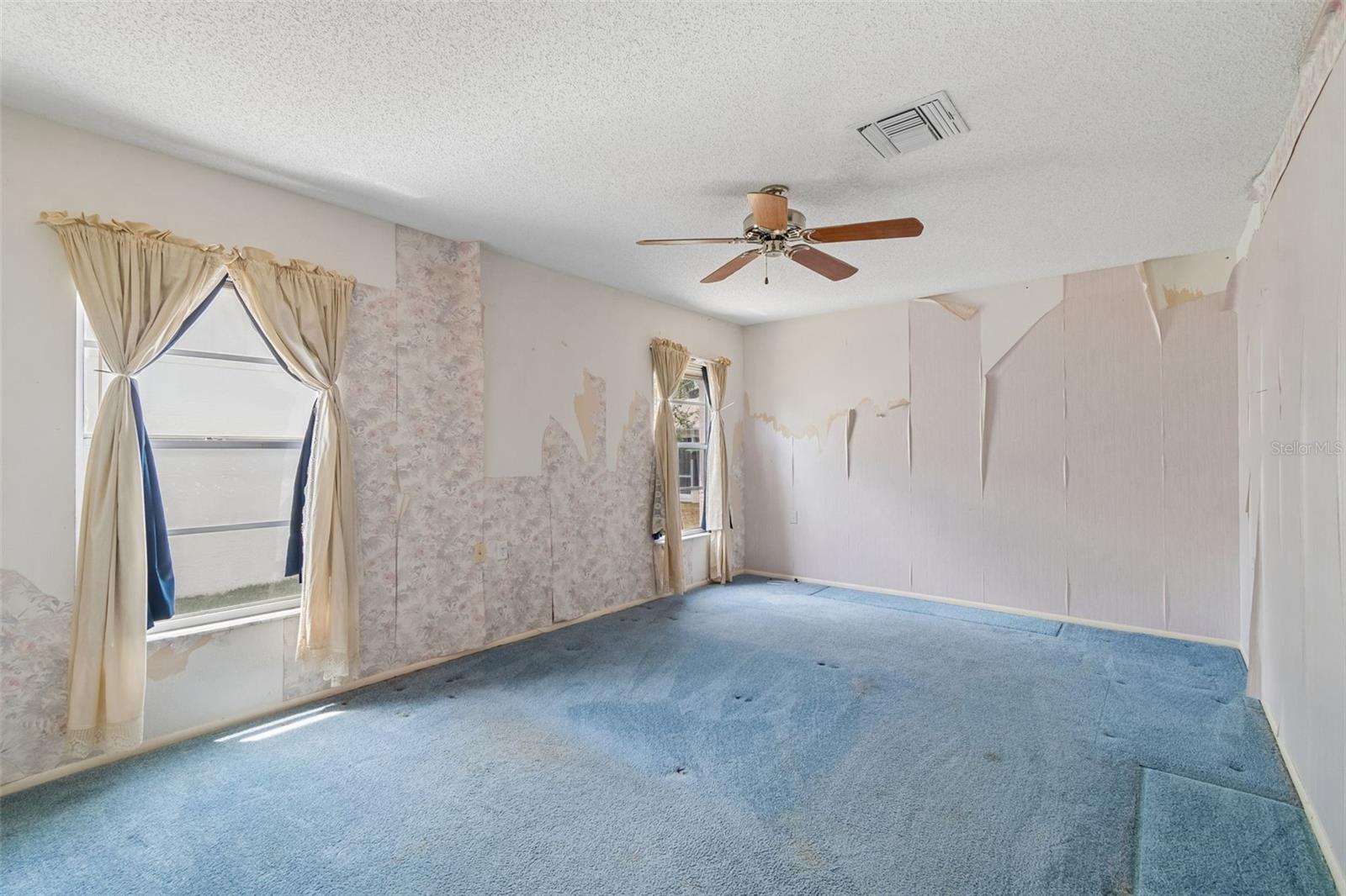 4643 SANDPOINTE DR — photo 18