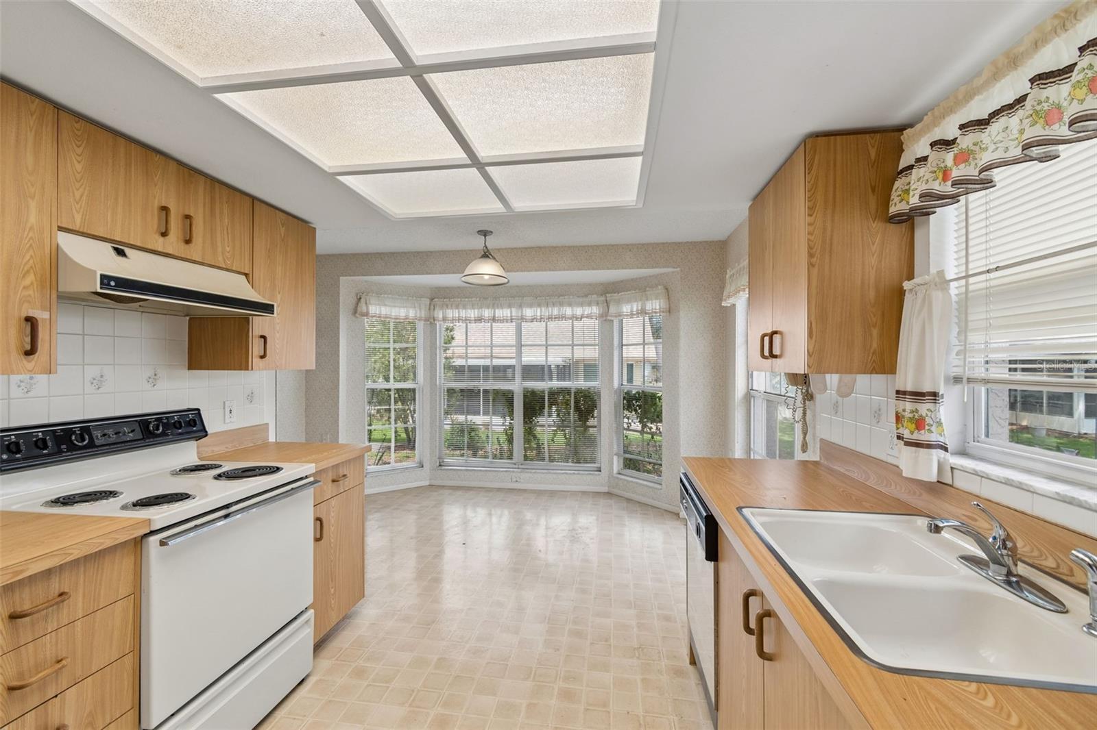 4643 SANDPOINTE DR — photo 13
