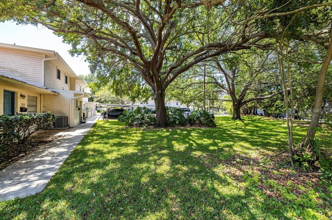 7256 MOFFATT LN N — photo 19