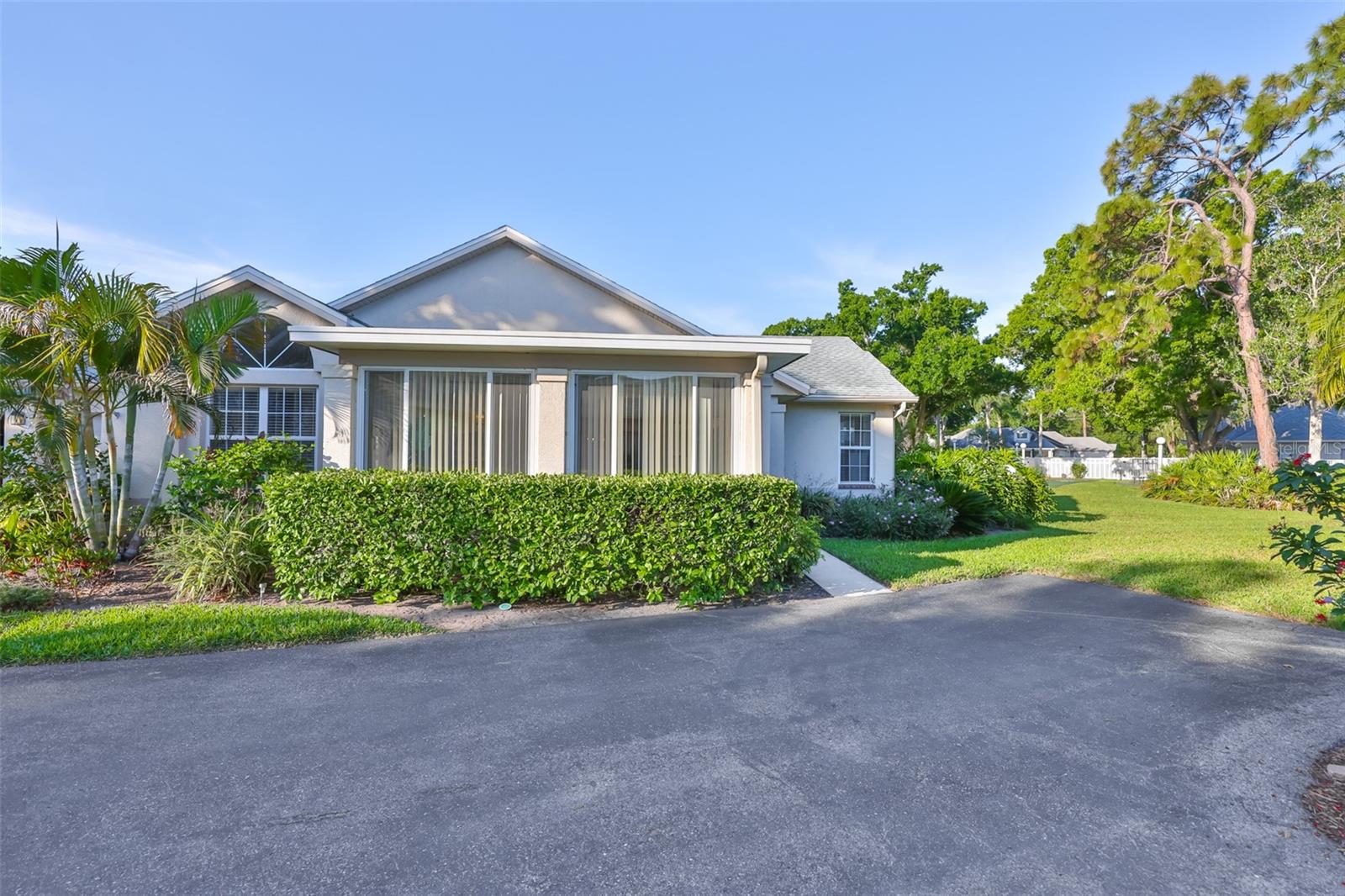 1115 GOLFVIEW WOODS DR — photo 3