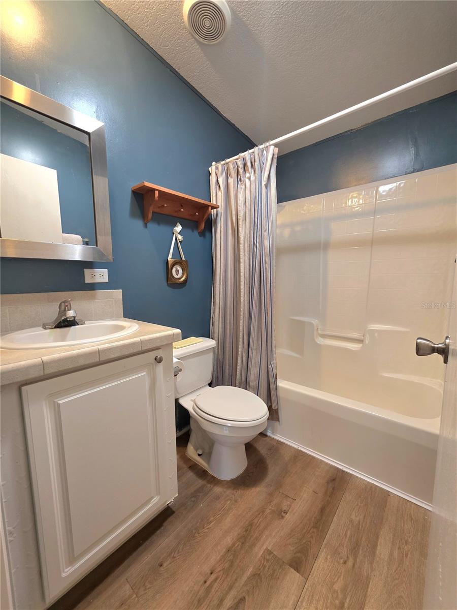 37251 LOIS AVE — photo 25