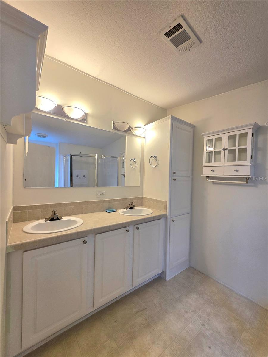 37251 LOIS AVE — photo 21