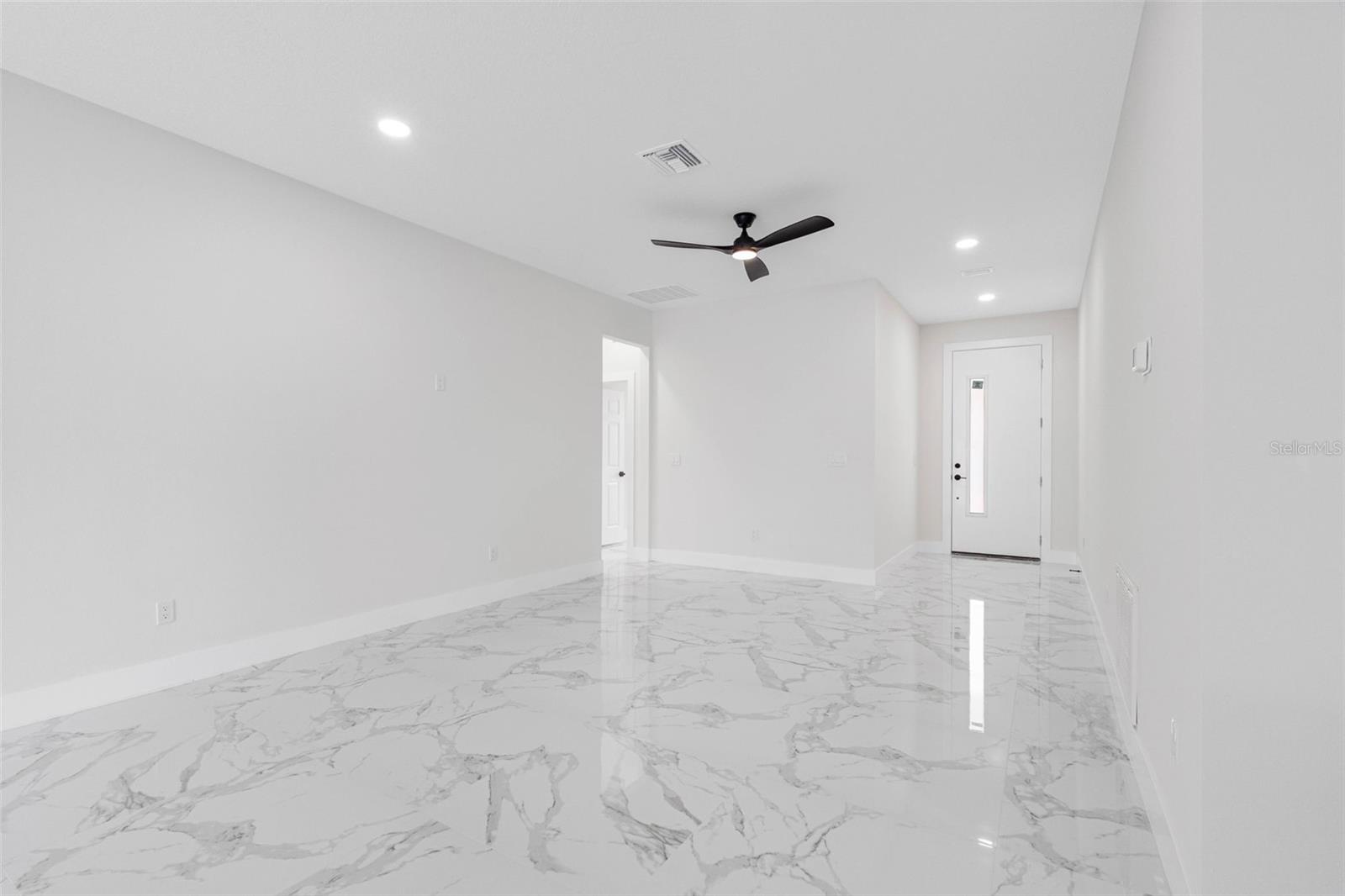 7141 IVANHOE DR — photo 17