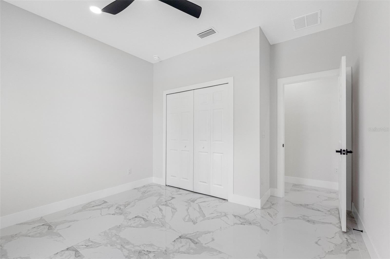 7141 IVANHOE DR — photo 30