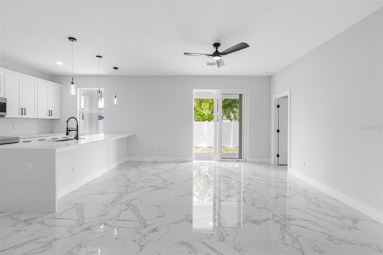7141 IVANHOE DR — photo 13