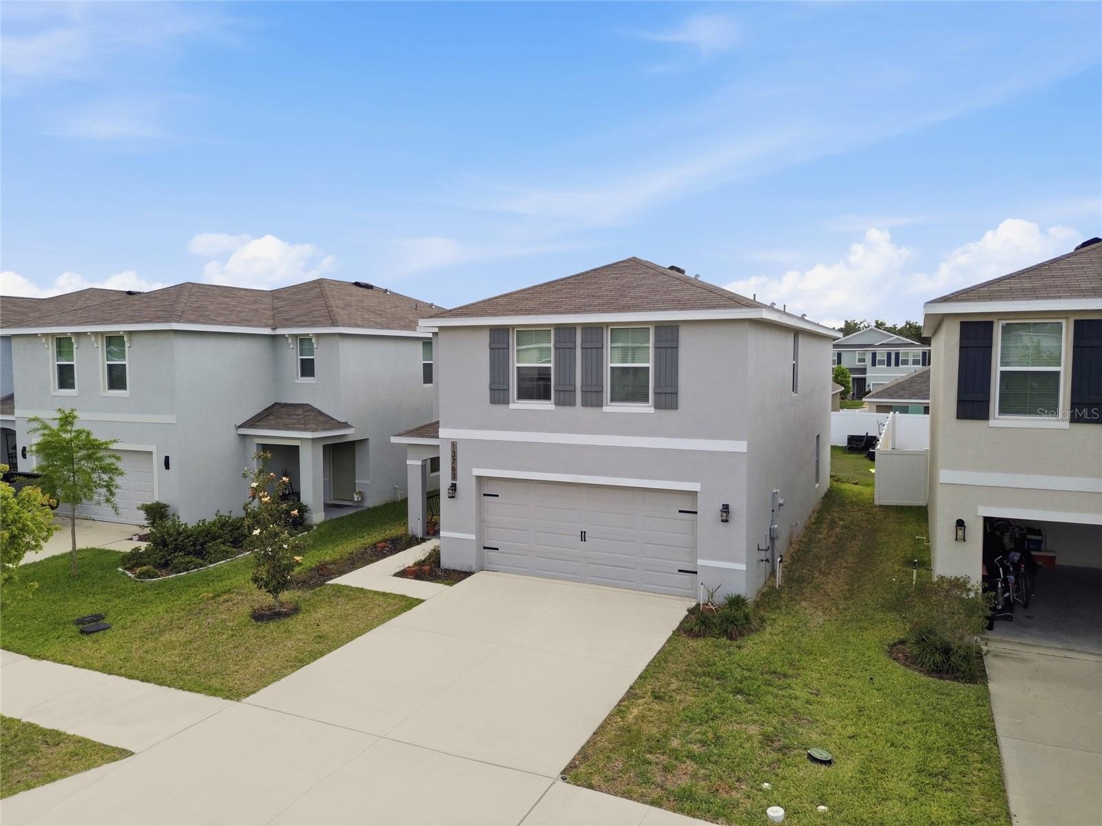 13763 THIMBLEBERRY DR — photo 2