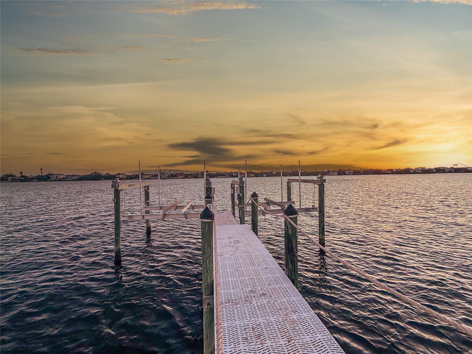 BAYSHORE DR — photo 8