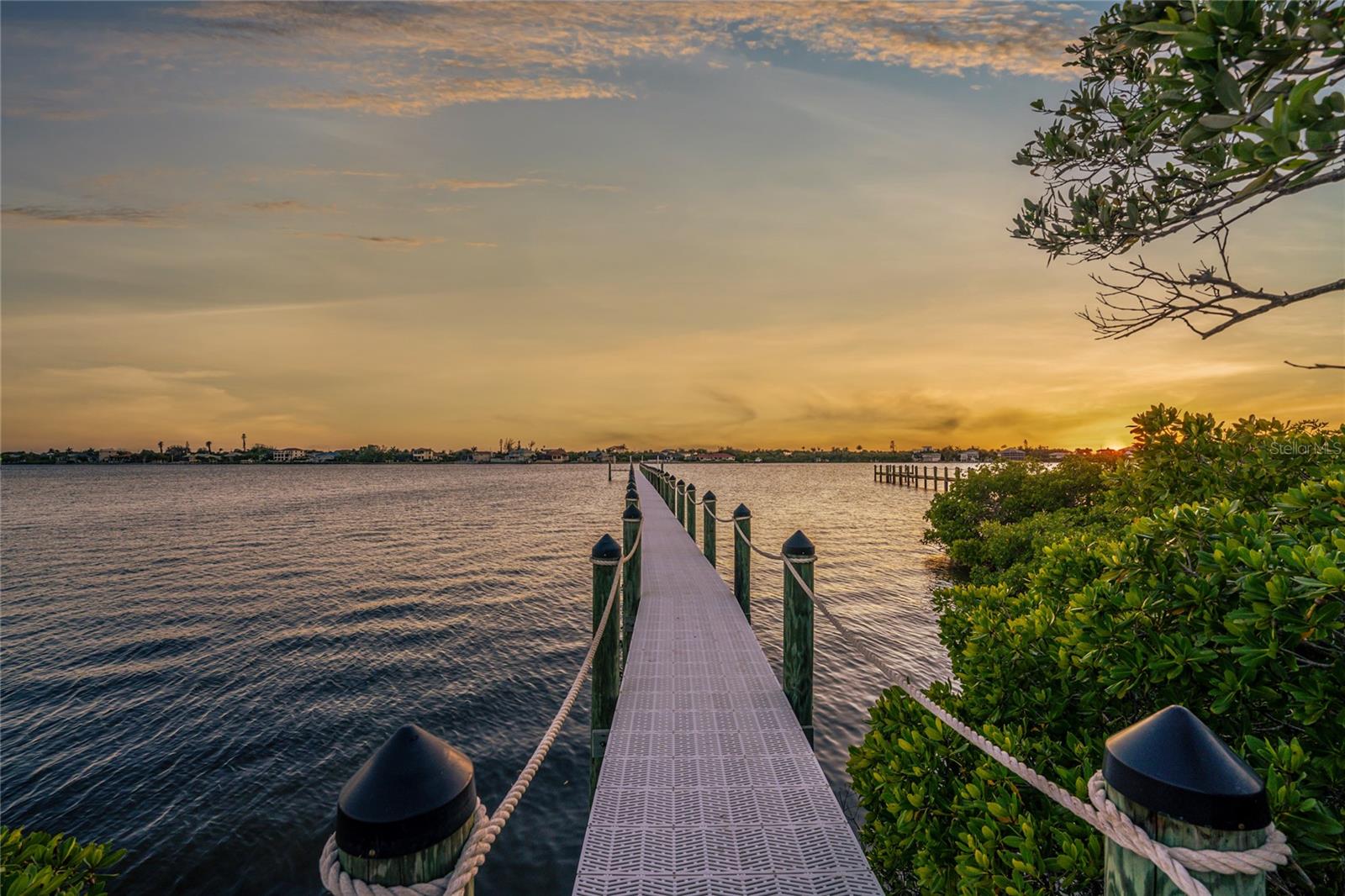 BAYSHORE DR — photo 2