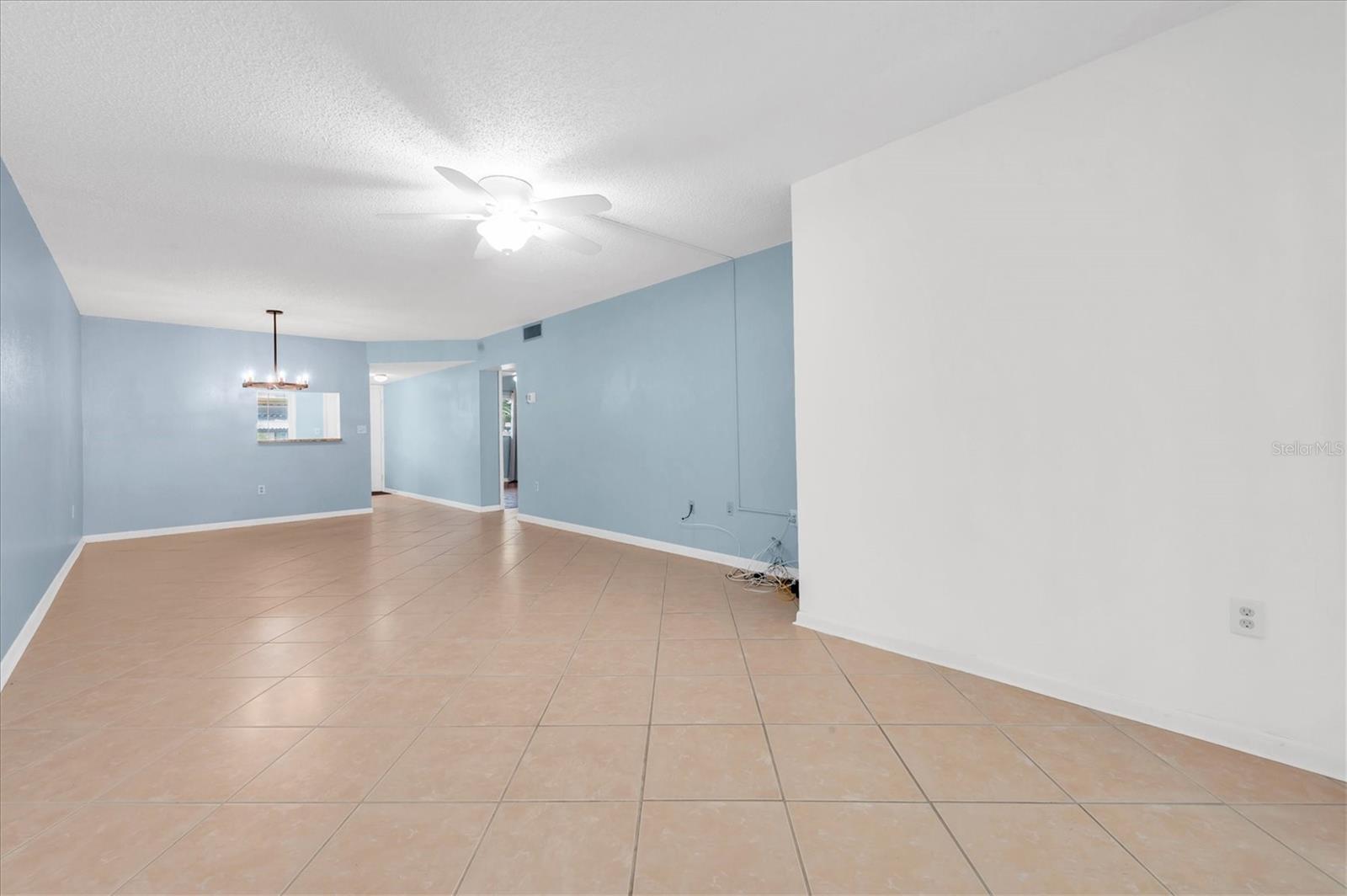 845 MAPLE CT #103 — photo 7