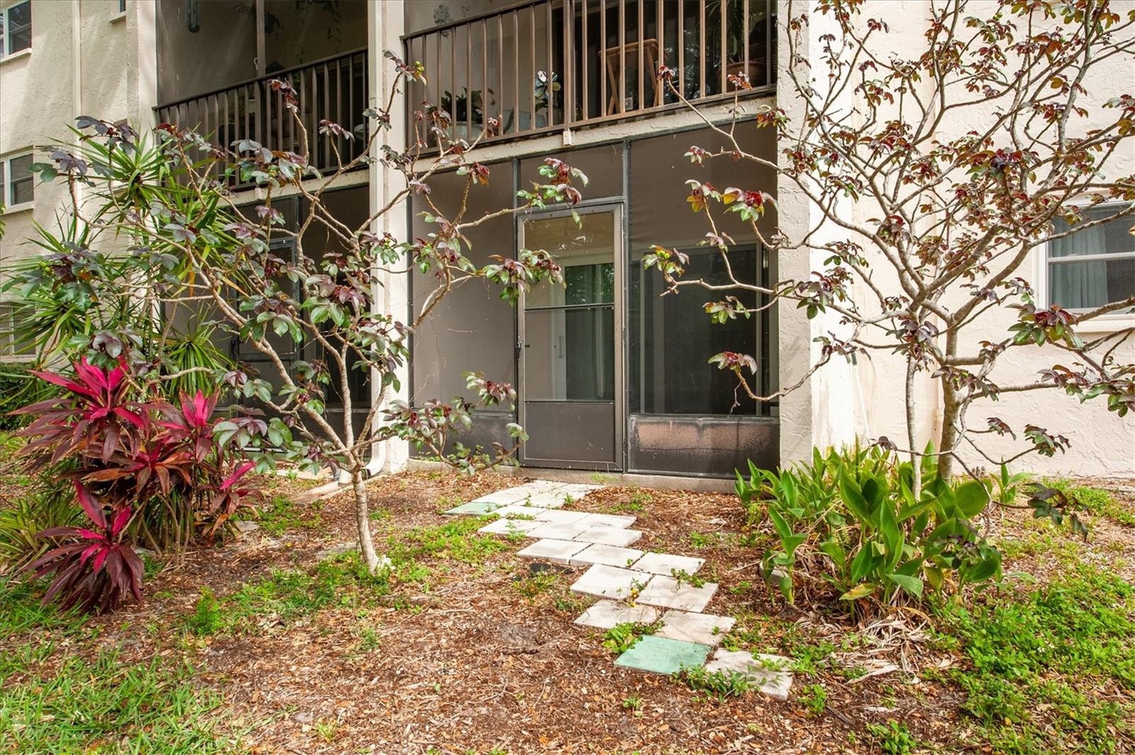 845 MAPLE CT #103 — photo 21