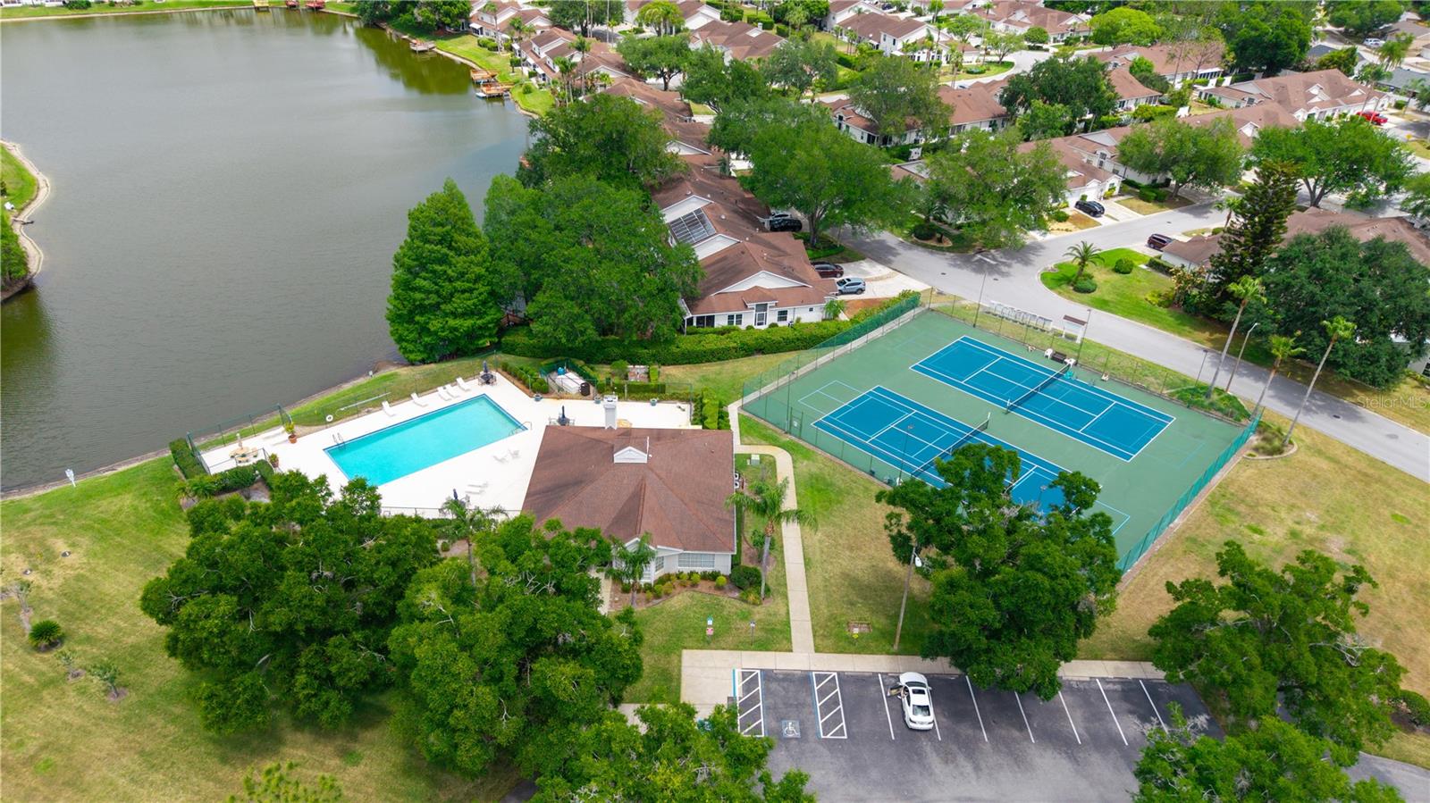 21506 GRAY TERN CT — photo 35