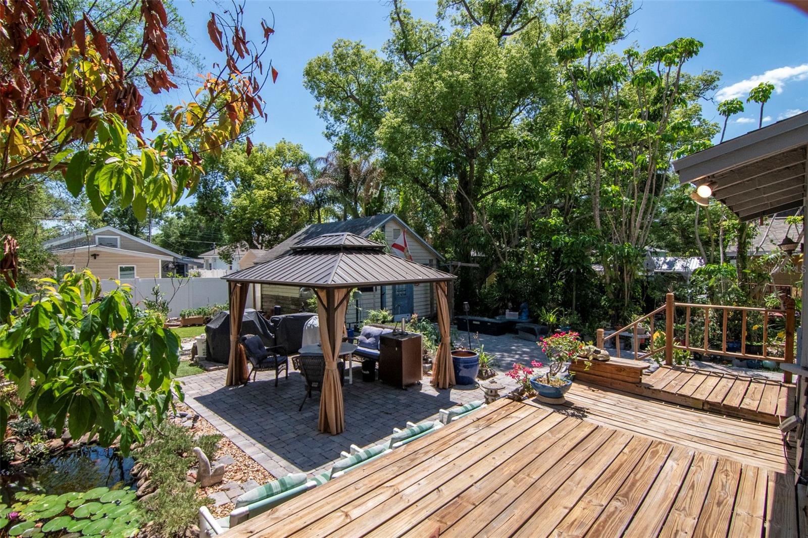 220 W FERN ST — photo 27