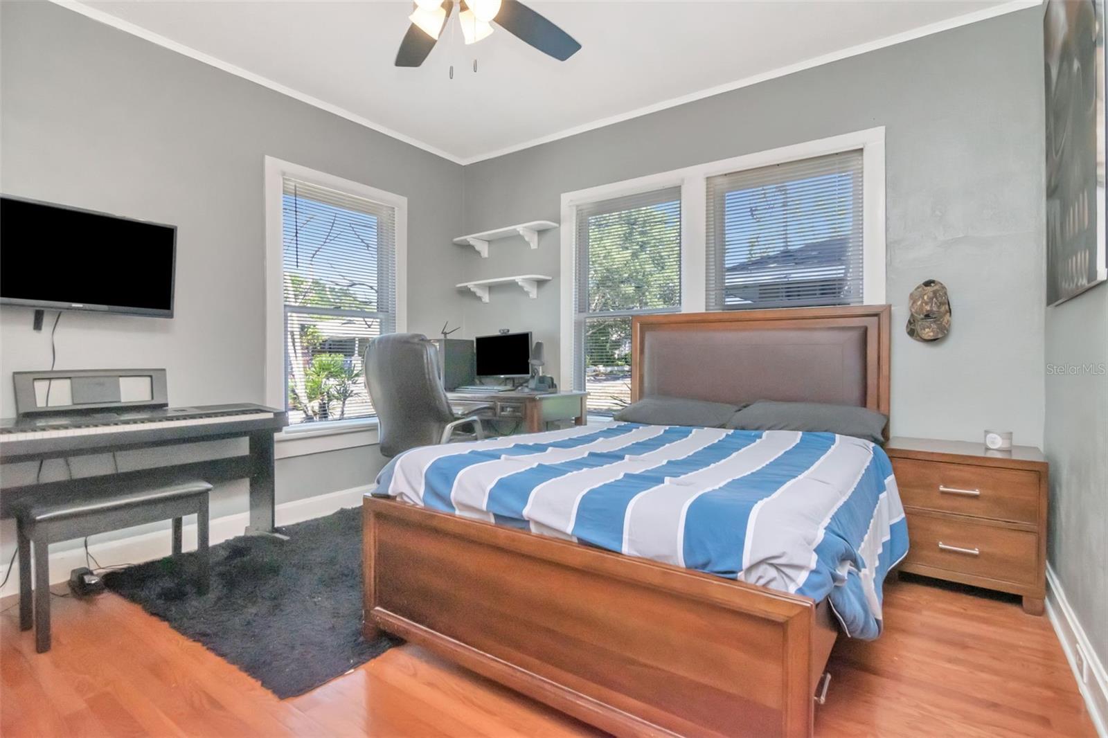 220 W FERN ST — photo 22
