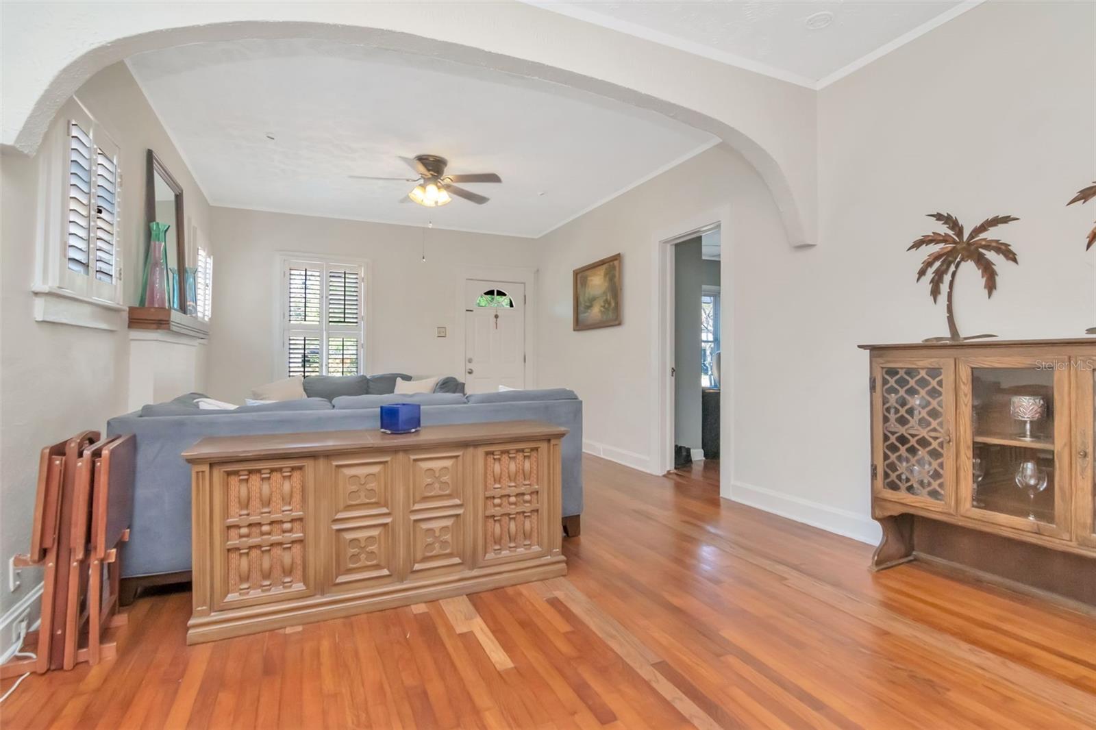 220 W FERN ST — photo 10