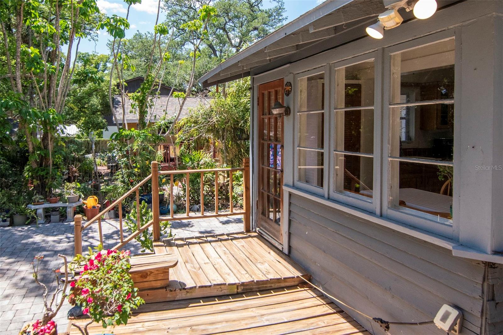 220 W FERN ST — photo 30