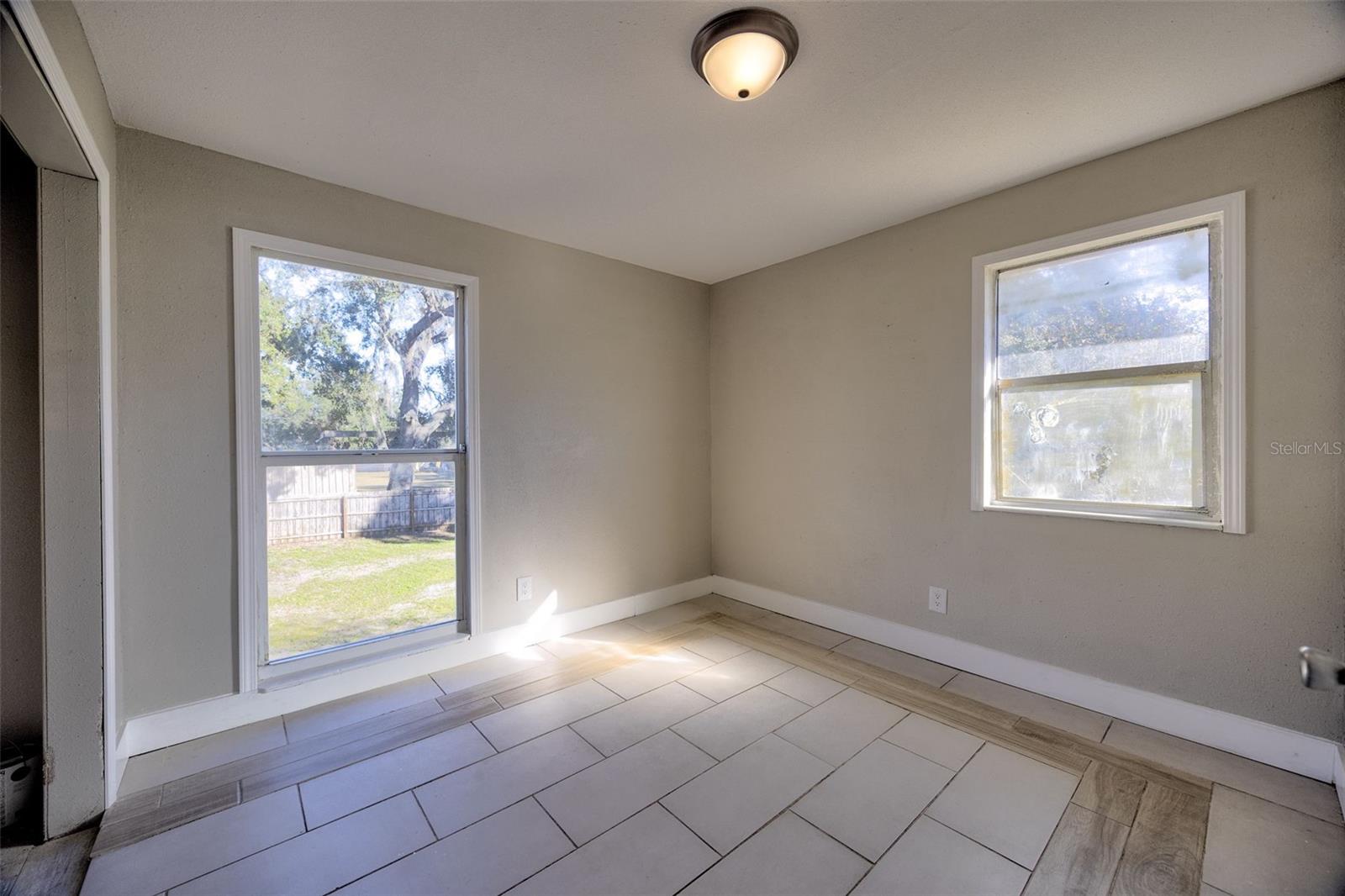 805 E MCDONALD RD — photo 14