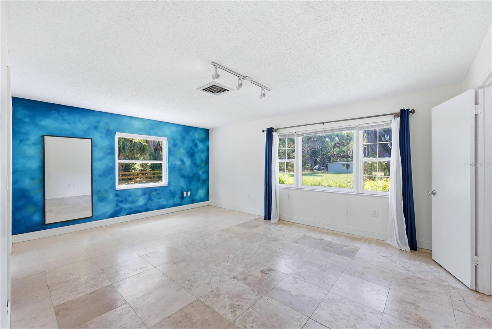 4420 GREENWOOD STABLES RD — photo 11