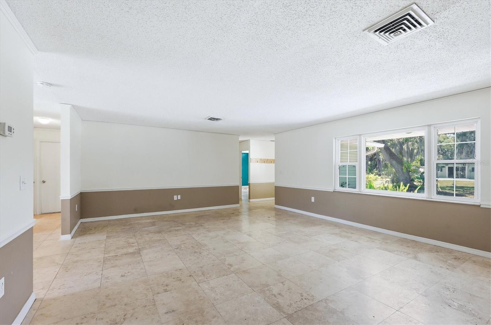 4420 GREENWOOD STABLES RD — photo 3