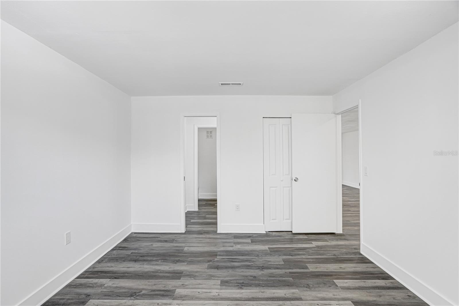 5603 80TH ST N #303 — photo 12