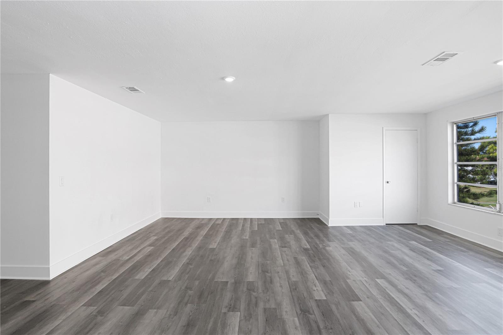 5603 80TH ST N #303 — photo 14