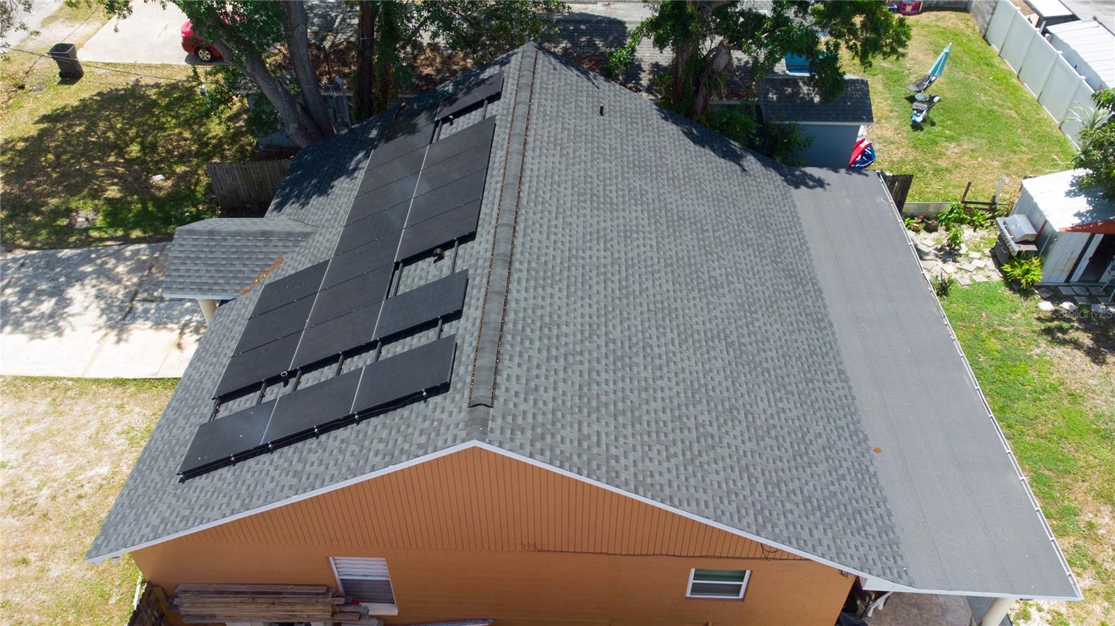 6914 N HIMES AVE — photo 5