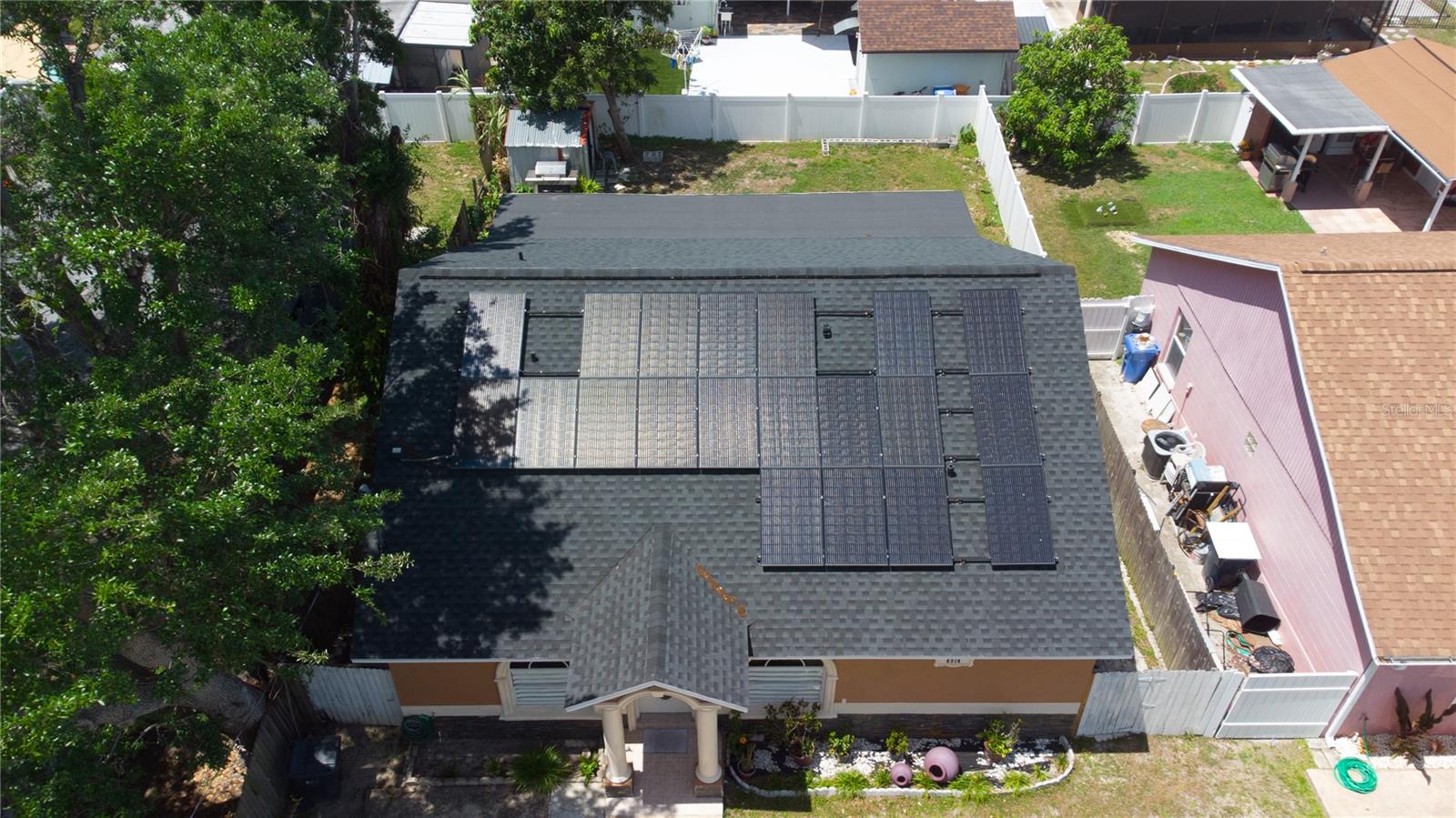 6914 N HIMES AVE — photo 33