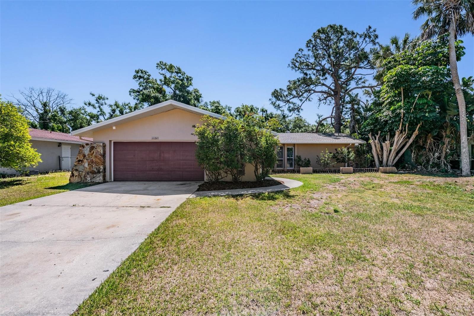 1124 DANNY DR — photo 45